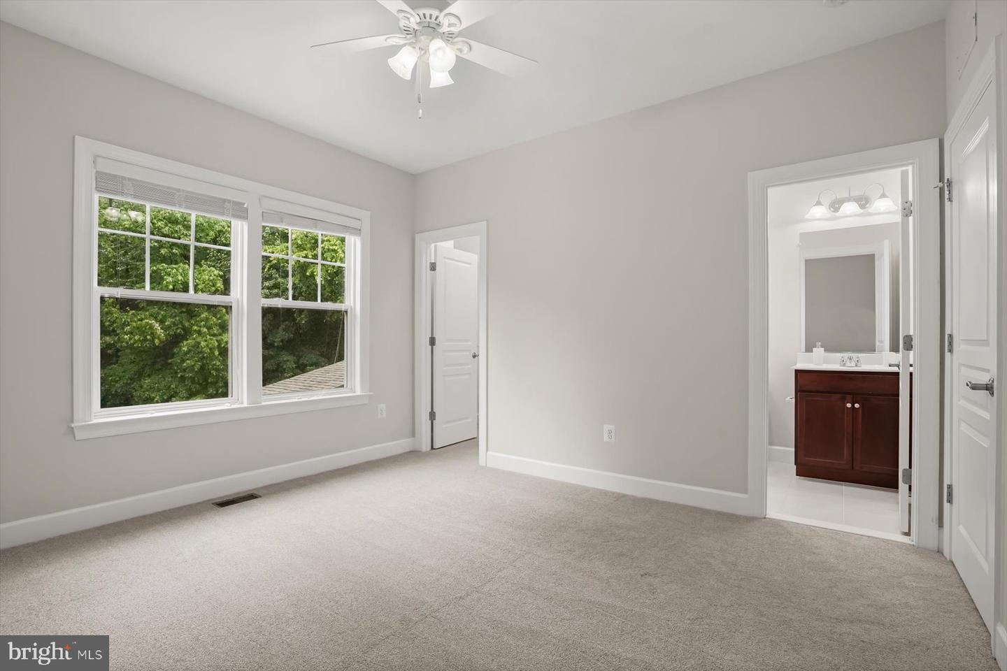 1302 SCOTTS RUN RD, MCLEAN, Virginia 22102, 7 Bedrooms Bedrooms, ,6 BathroomsBathrooms,Residential,For sale,1302 SCOTTS RUN RD,VAFX2230378 MLS # VAFX2230378