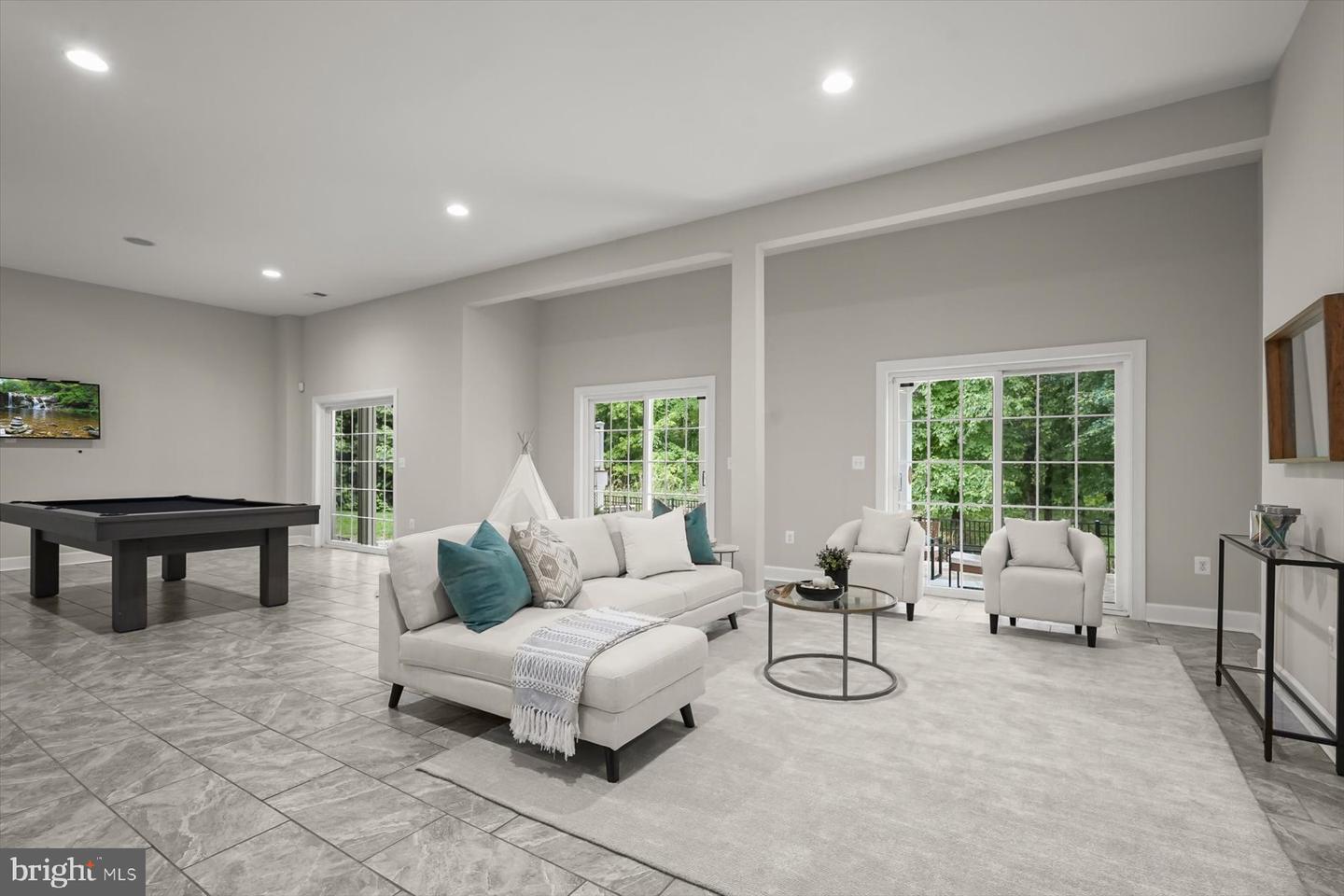 1302 SCOTTS RUN RD, MCLEAN, Virginia 22102, 7 Bedrooms Bedrooms, ,6 BathroomsBathrooms,Residential,For sale,1302 SCOTTS RUN RD,VAFX2230378 MLS # VAFX2230378