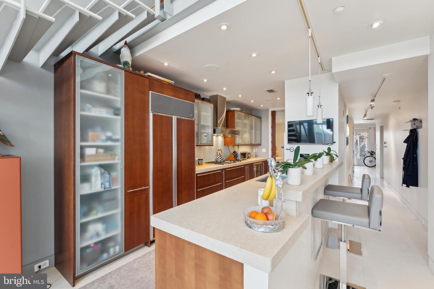 1612 16TH ST NW #3, WASHINGTON, District Of Columbia 20009, 2 Bedrooms Bedrooms, ,2 BathroomsBathrooms,Residential,For sale,1612 16TH ST NW #3,DCDC2193116 MLS # DCDC2193116