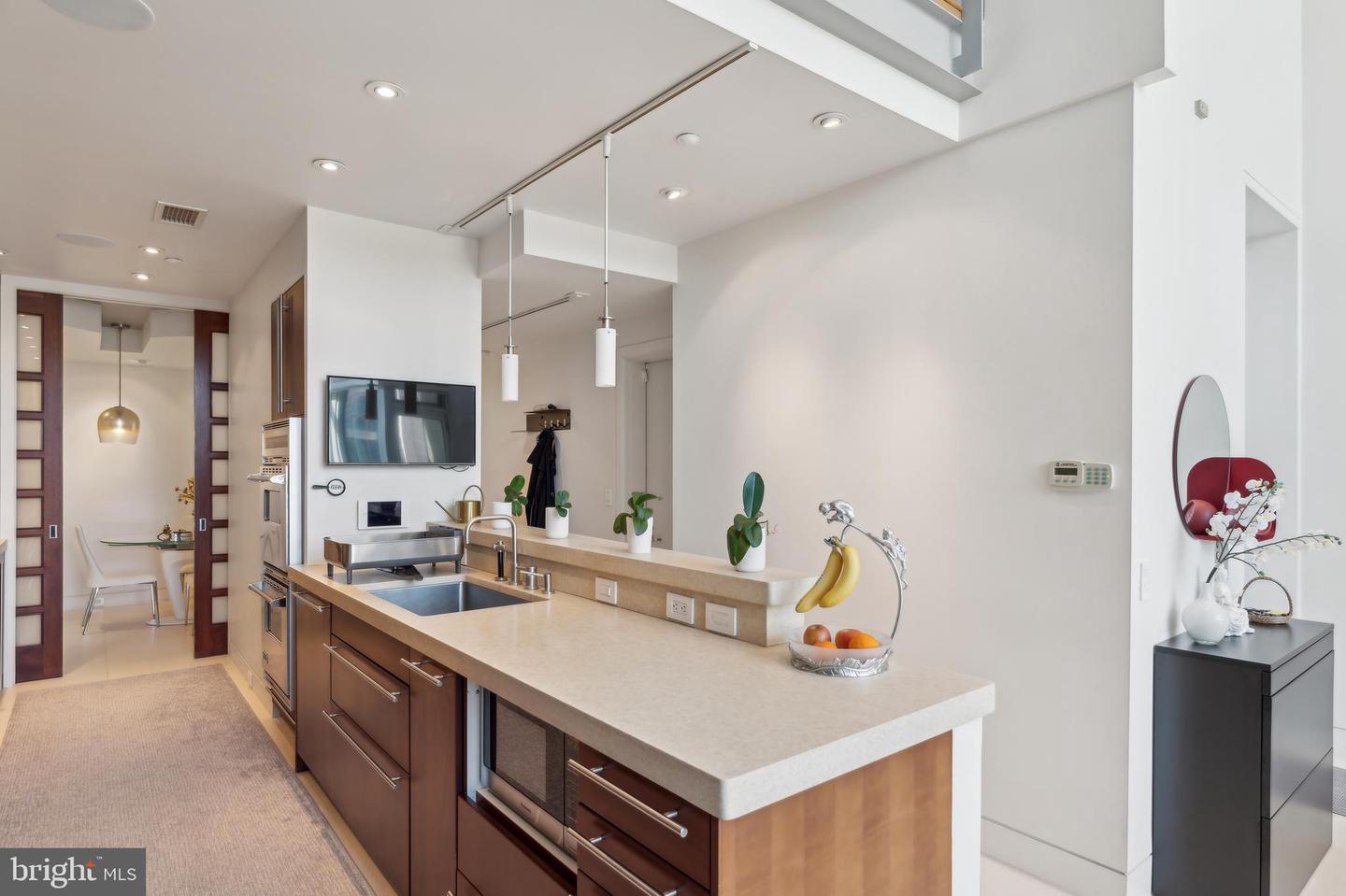 1612 16TH ST NW #3, WASHINGTON, District Of Columbia 20009, 2 Bedrooms Bedrooms, ,2 BathroomsBathrooms,Residential,For sale,1612 16TH ST NW #3,DCDC2193116 MLS # DCDC2193116