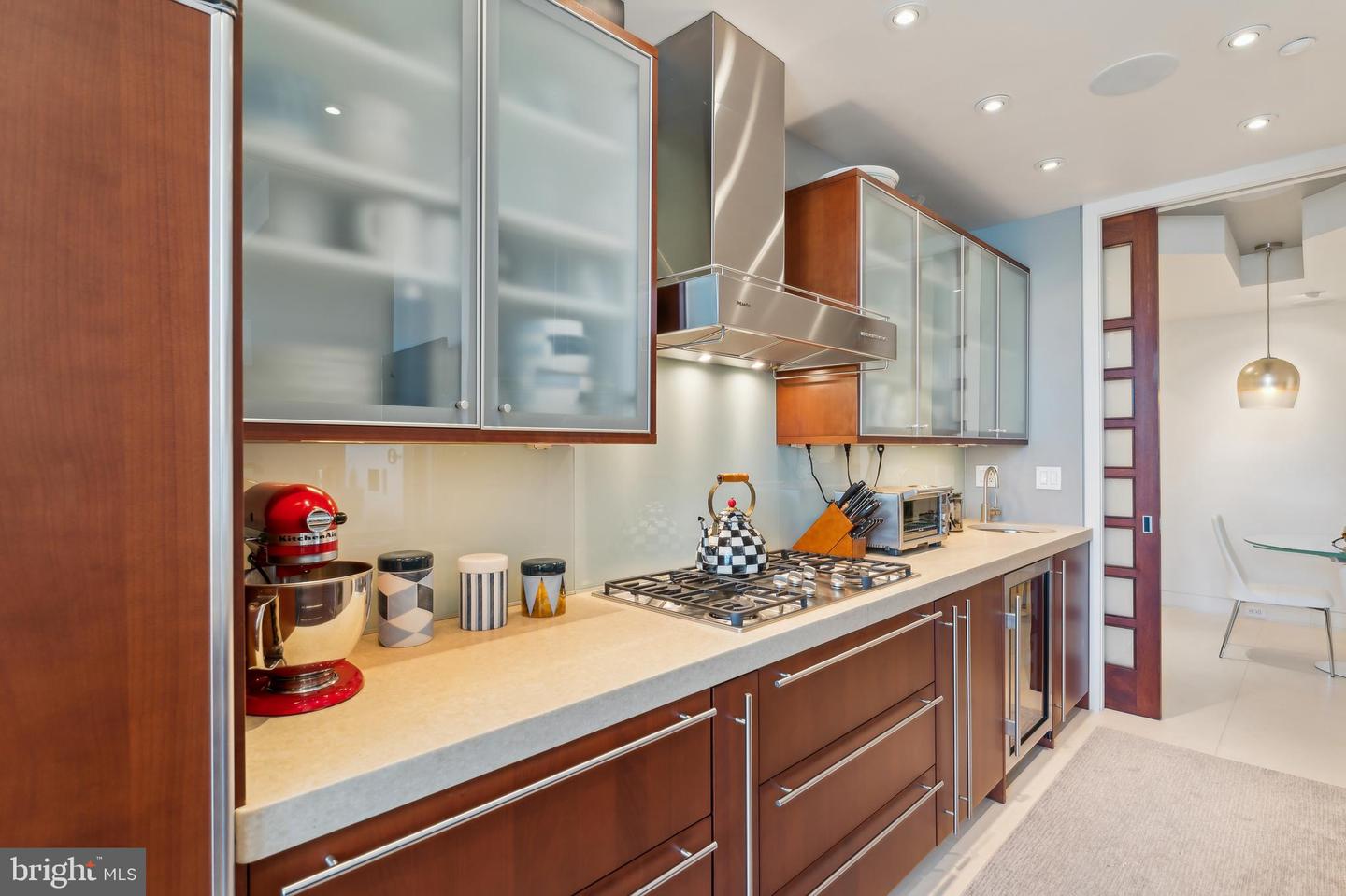 1612 16TH ST NW #3, WASHINGTON, District Of Columbia 20009, 2 Bedrooms Bedrooms, ,2 BathroomsBathrooms,Residential,For sale,1612 16TH ST NW #3,DCDC2193116 MLS # DCDC2193116