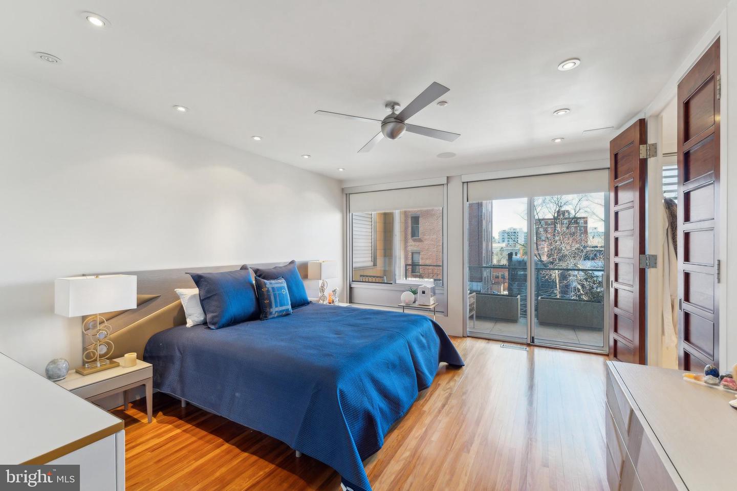 1612 16TH ST NW #3, WASHINGTON, District Of Columbia 20009, 2 Bedrooms Bedrooms, ,2 BathroomsBathrooms,Residential,For sale,1612 16TH ST NW #3,DCDC2193116 MLS # DCDC2193116