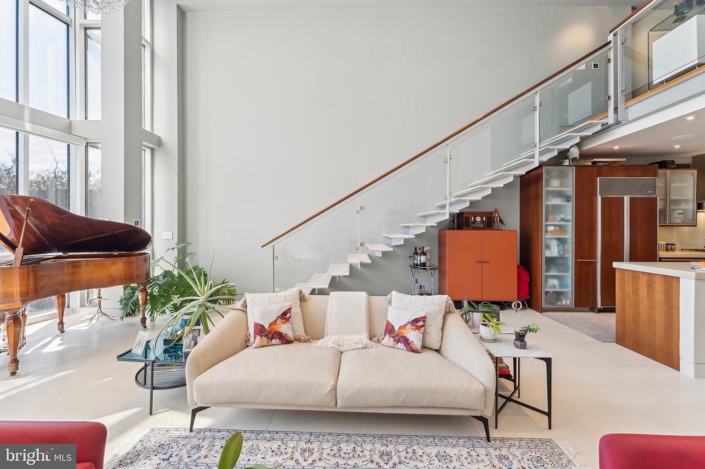 1612 16TH ST NW #3, WASHINGTON, District Of Columbia 20009, 2 Bedrooms Bedrooms, ,2 BathroomsBathrooms,Residential,For sale,1612 16TH ST NW #3,DCDC2193116 MLS # DCDC2193116