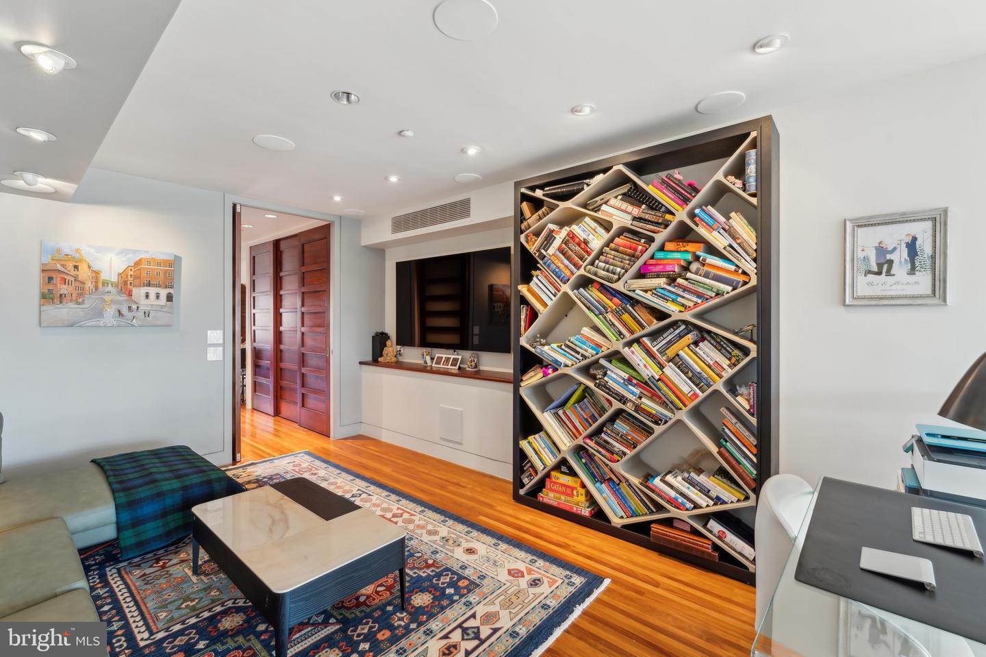 1612 16TH ST NW #3, WASHINGTON, District Of Columbia 20009, 2 Bedrooms Bedrooms, ,2 BathroomsBathrooms,Residential,For sale,1612 16TH ST NW #3,DCDC2193116 MLS # DCDC2193116