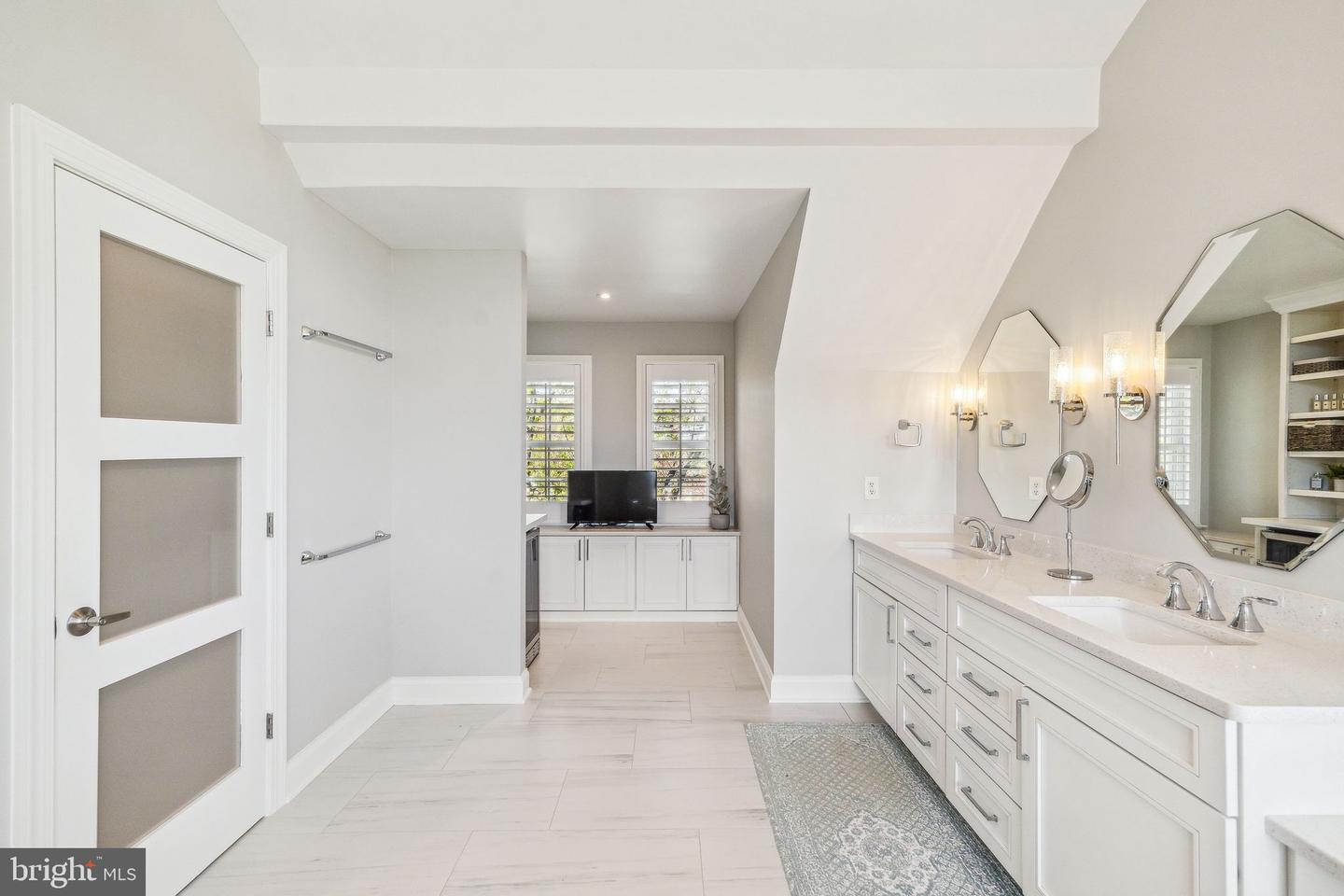 41597 SWIFTWATER DR, LEESBURG, Virginia 20176, 6 Bedrooms Bedrooms, ,5 BathroomsBathrooms,Residential,For sale,41597 SWIFTWATER DR,VALO2093314 MLS # VALO2093314