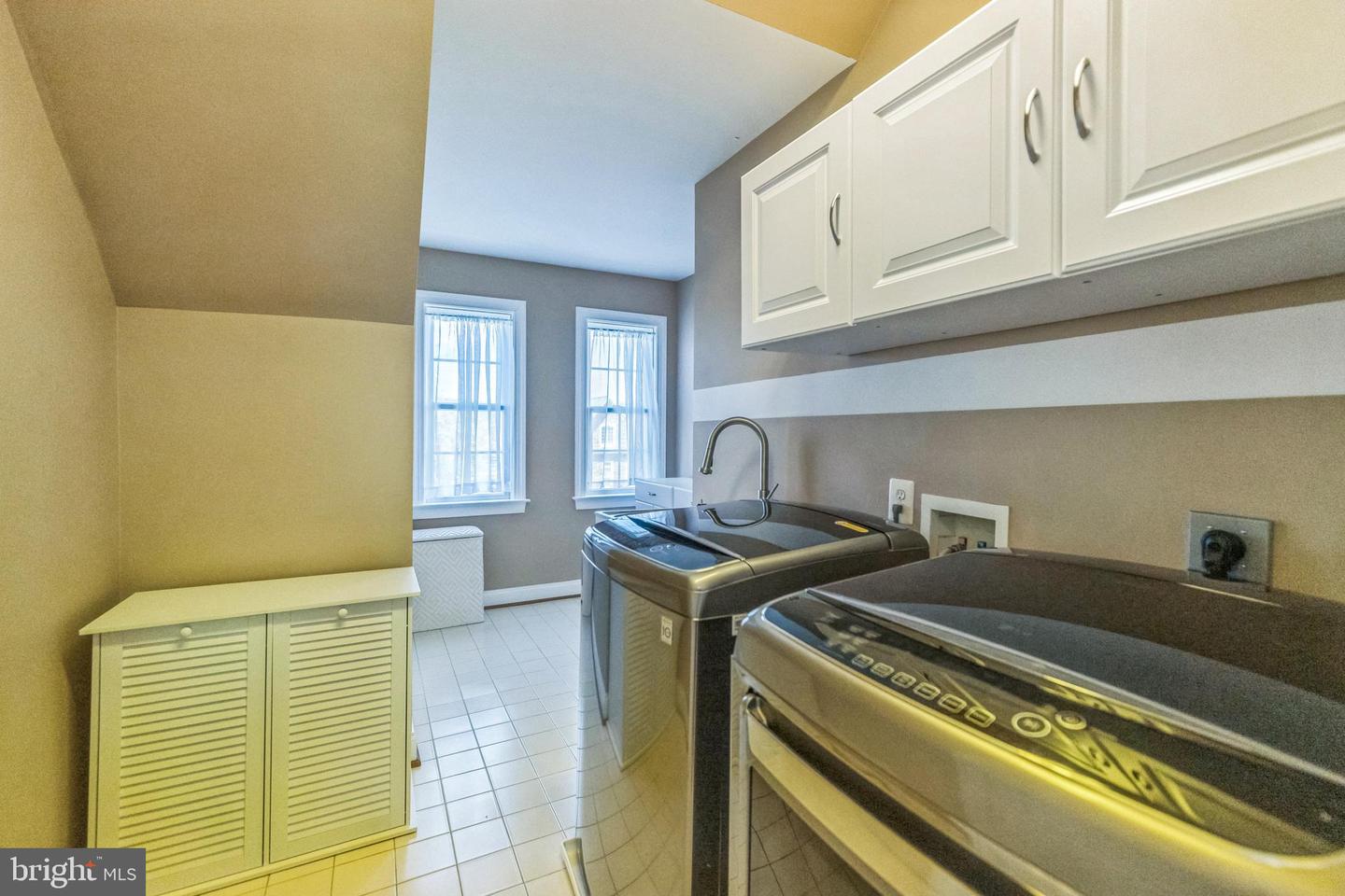 41597 SWIFTWATER DR, LEESBURG, Virginia 20176, 6 Bedrooms Bedrooms, ,5 BathroomsBathrooms,Residential,For sale,41597 SWIFTWATER DR,VALO2093314 MLS # VALO2093314