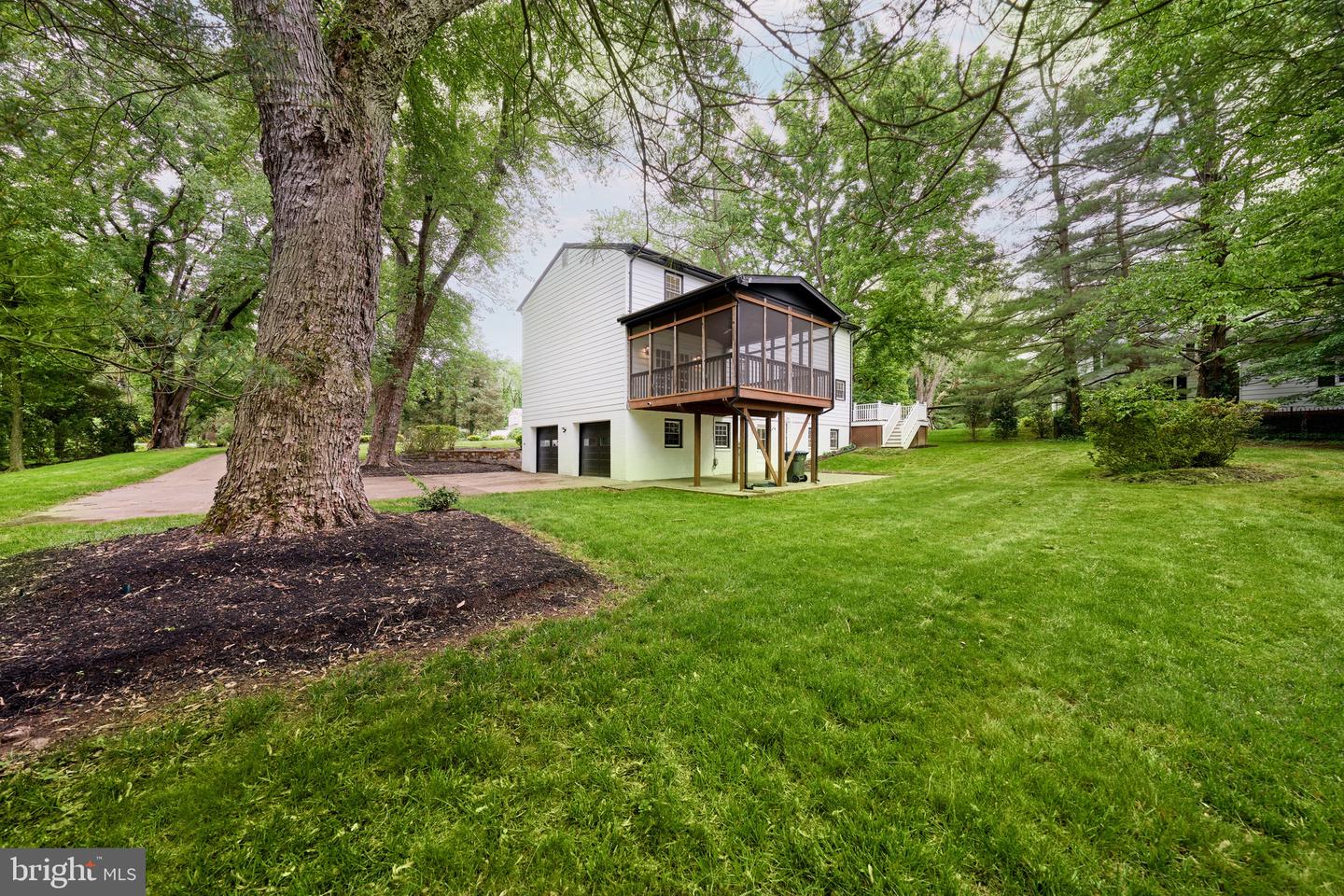 11318 VALE RD, OAKTON, Virginia 22124, 4 Bedrooms Bedrooms, ,3 BathroomsBathrooms,Residential,For sale,11318 VALE RD,VAFX2233070 MLS # VAFX2233070