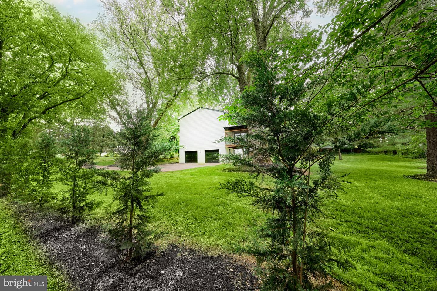 11318 VALE RD, OAKTON, Virginia 22124, 4 Bedrooms Bedrooms, ,3 BathroomsBathrooms,Residential,For sale,11318 VALE RD,VAFX2233070 MLS # VAFX2233070