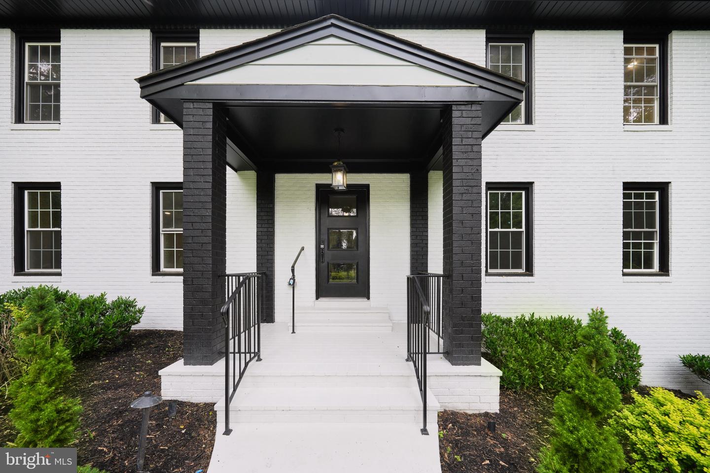11318 VALE RD, OAKTON, Virginia 22124, 4 Bedrooms Bedrooms, ,3 BathroomsBathrooms,Residential,For sale,11318 VALE RD,VAFX2233070 MLS # VAFX2233070
