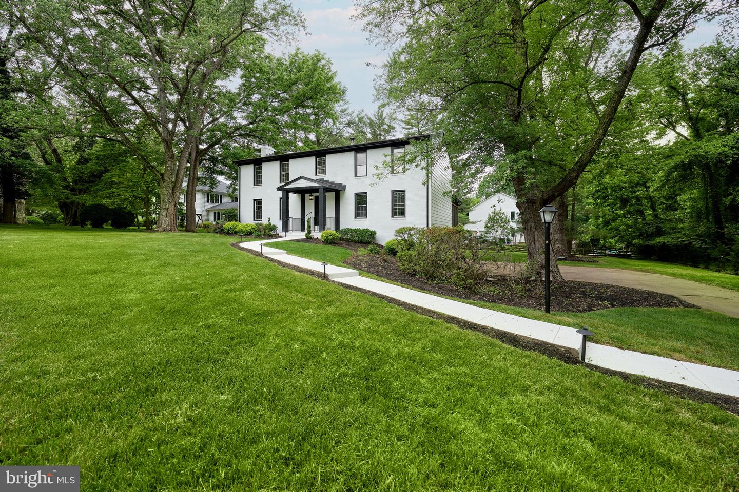 11318 VALE RD, OAKTON, Virginia 22124, 4 Bedrooms Bedrooms, ,3 BathroomsBathrooms,Residential,For sale,11318 VALE RD,VAFX2233070 MLS # VAFX2233070