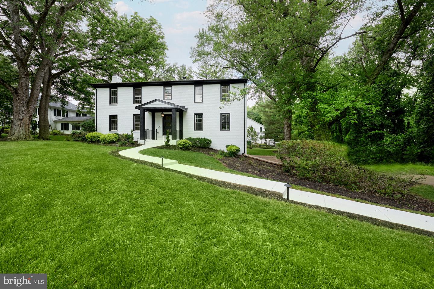 11318 VALE RD, OAKTON, Virginia 22124, 4 Bedrooms Bedrooms, ,3 BathroomsBathrooms,Residential,For sale,11318 VALE RD,VAFX2233070 MLS # VAFX2233070