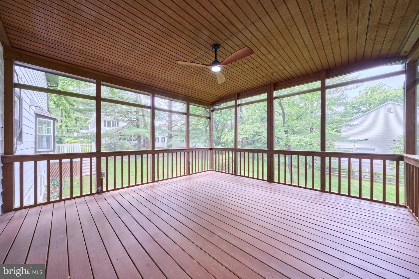 11318 VALE RD, OAKTON, Virginia 22124, 4 Bedrooms Bedrooms, ,3 BathroomsBathrooms,Residential,For sale,11318 VALE RD,VAFX2233070 MLS # VAFX2233070