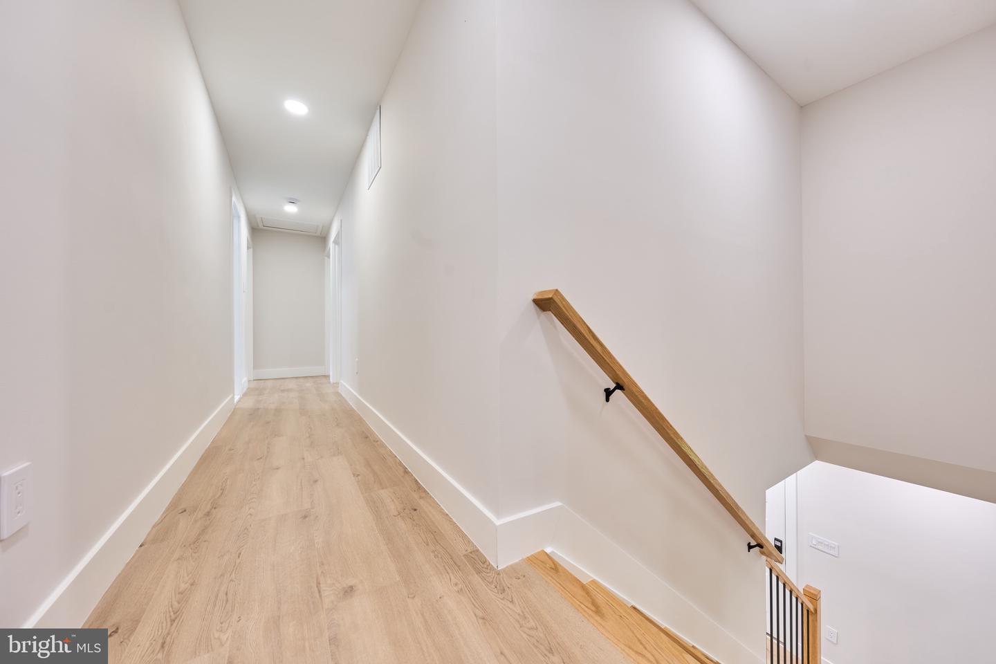 11318 VALE RD, OAKTON, Virginia 22124, 4 Bedrooms Bedrooms, ,3 BathroomsBathrooms,Residential,For sale,11318 VALE RD,VAFX2233070 MLS # VAFX2233070