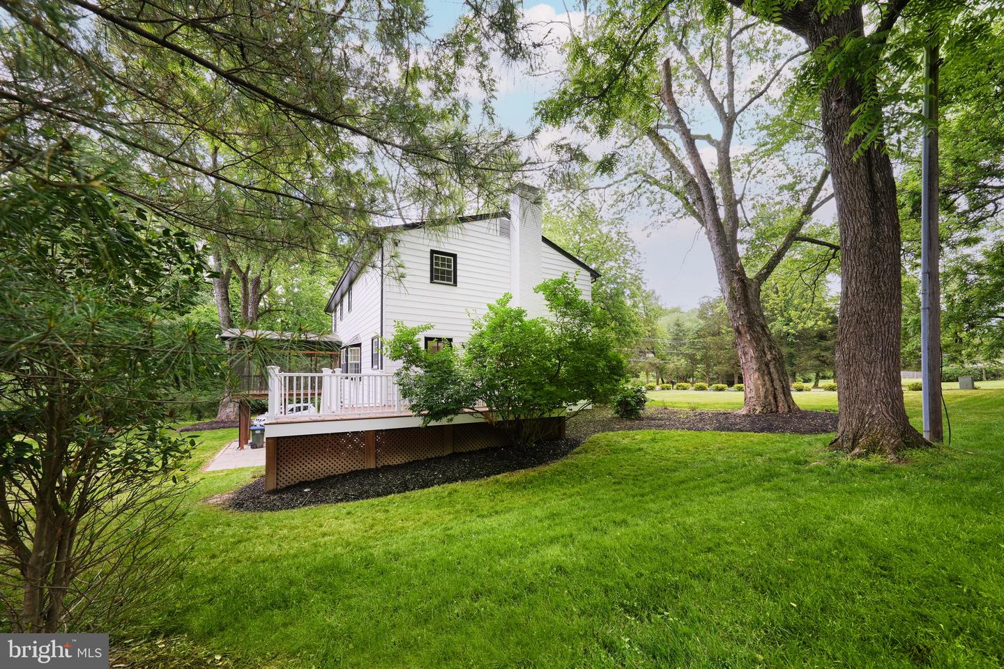 11318 VALE RD, OAKTON, Virginia 22124, 4 Bedrooms Bedrooms, ,3 BathroomsBathrooms,Residential,For sale,11318 VALE RD,VAFX2233070 MLS # VAFX2233070