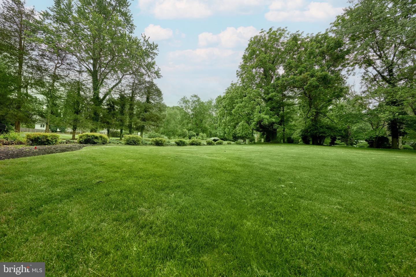 11318 VALE RD, OAKTON, Virginia 22124, 4 Bedrooms Bedrooms, ,3 BathroomsBathrooms,Residential,For sale,11318 VALE RD,VAFX2233070 MLS # VAFX2233070
