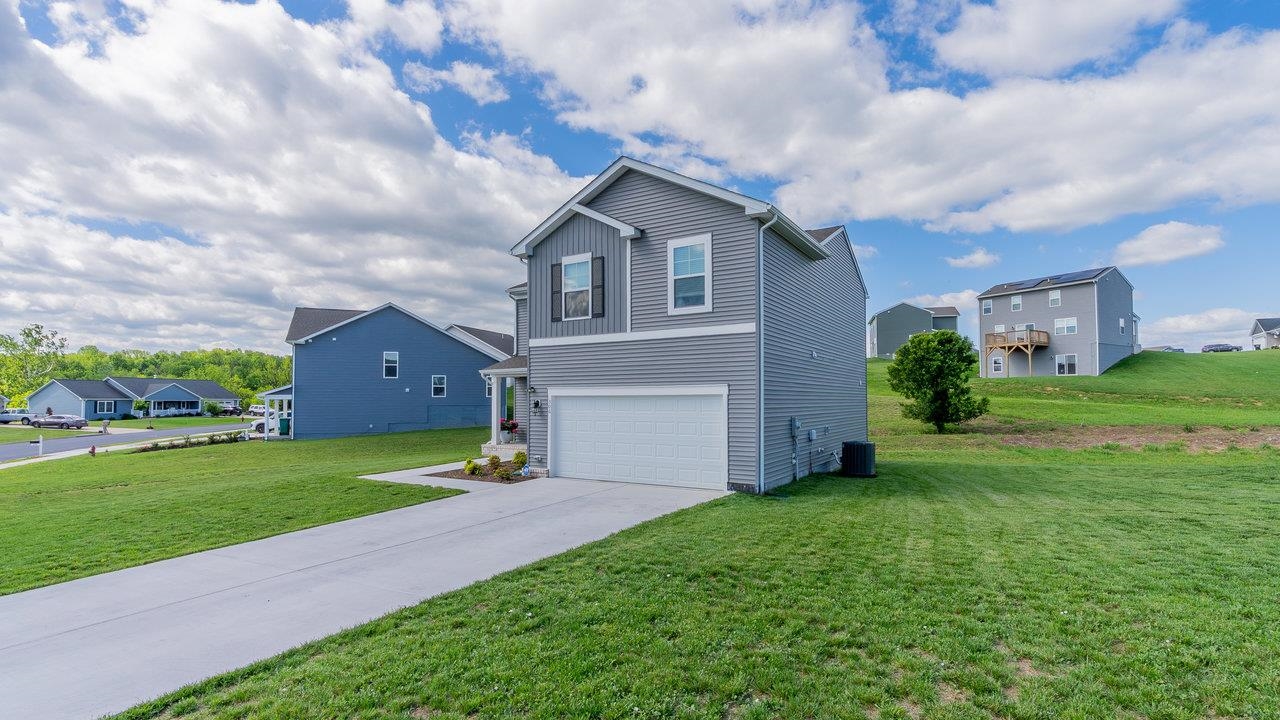 306 COYOTE RUN, BROADWAY, Virginia 22815, 4 Bedrooms Bedrooms, ,2 BathroomsBathrooms,Residential,306 COYOTE RUN,665122 MLS # 665122