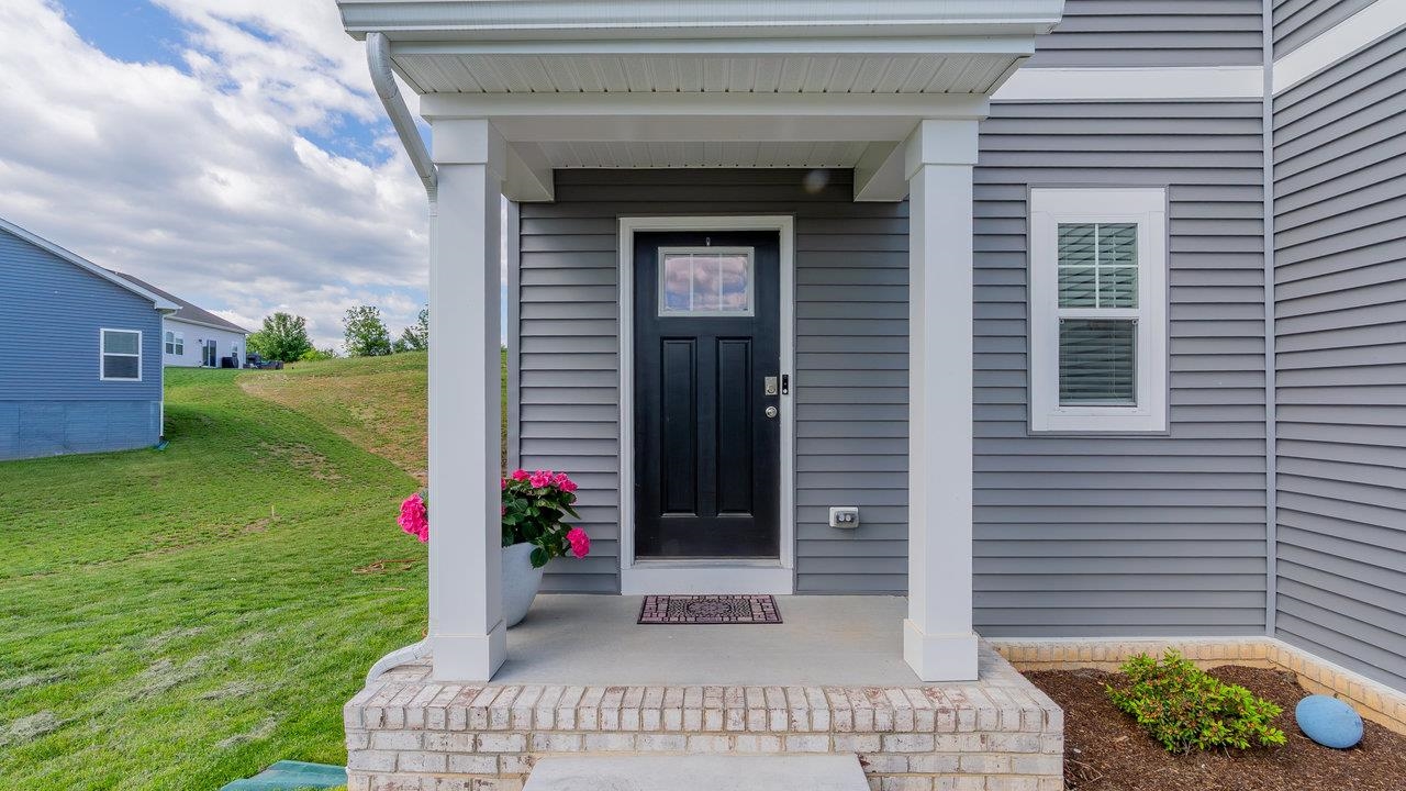 306 COYOTE RUN, BROADWAY, Virginia 22815, 4 Bedrooms Bedrooms, ,2 BathroomsBathrooms,Residential,306 COYOTE RUN,665122 MLS # 665122