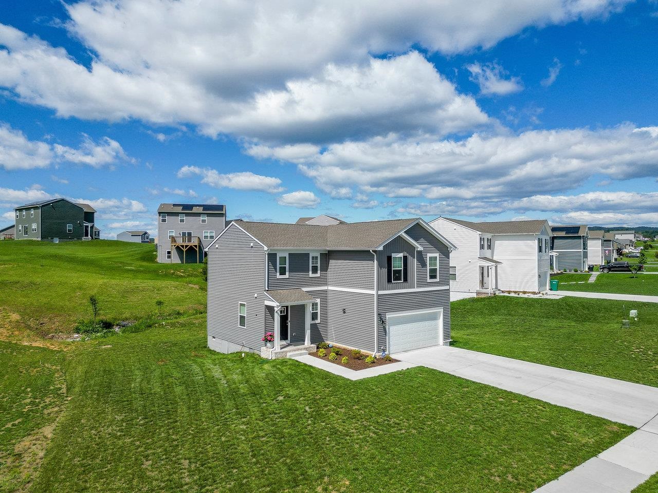 306 COYOTE RUN, BROADWAY, Virginia 22815, 4 Bedrooms Bedrooms, ,2 BathroomsBathrooms,Residential,306 COYOTE RUN,665122 MLS # 665122