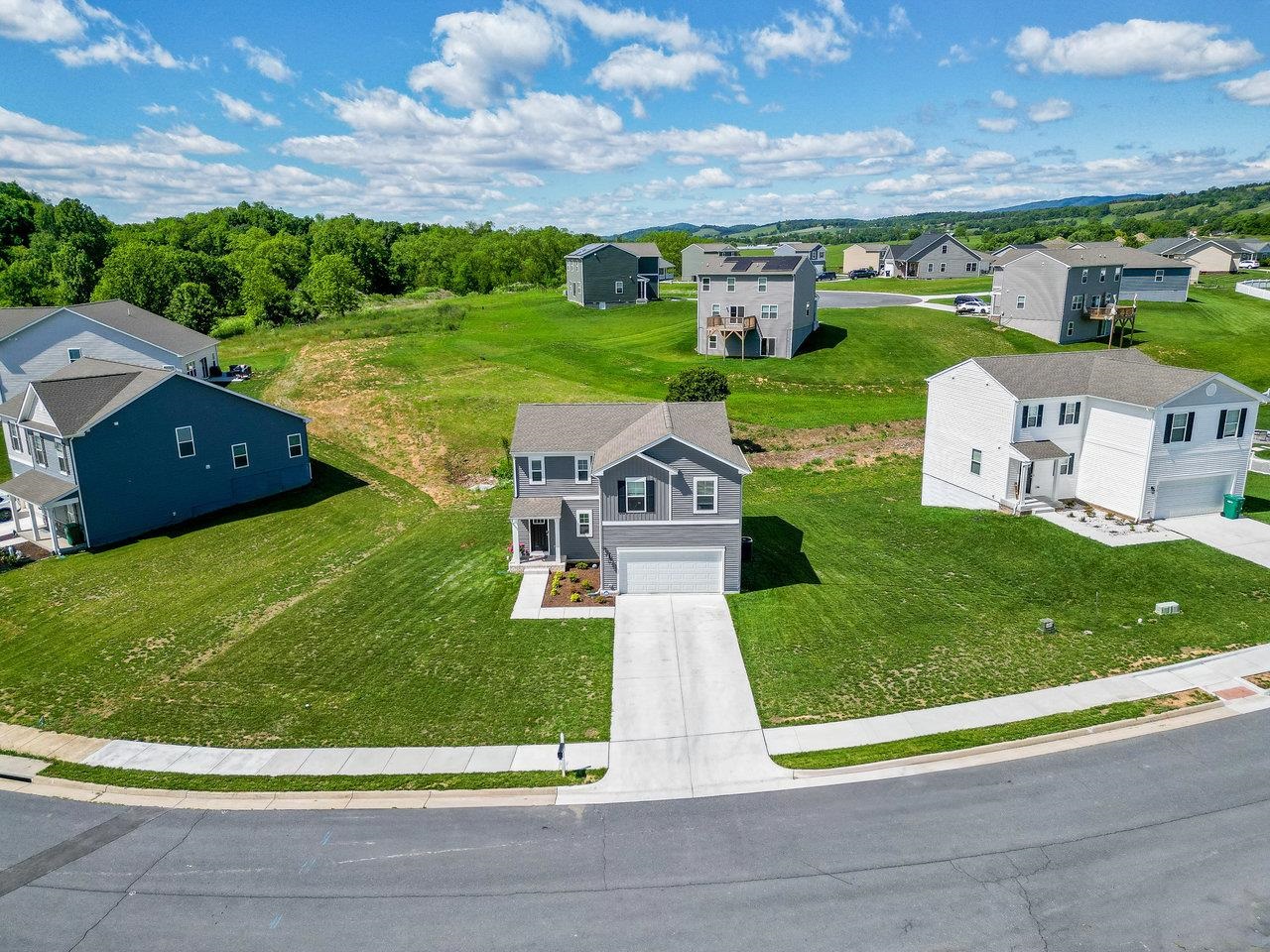 306 COYOTE RUN, BROADWAY, Virginia 22815, 4 Bedrooms Bedrooms, ,2 BathroomsBathrooms,Residential,306 COYOTE RUN,665122 MLS # 665122