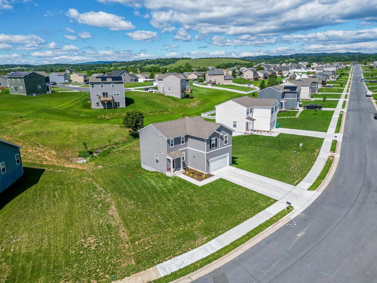 306 COYOTE RUN, BROADWAY, Virginia 22815, 4 Bedrooms Bedrooms, ,2 BathroomsBathrooms,Residential,306 COYOTE RUN,665122 MLS # 665122