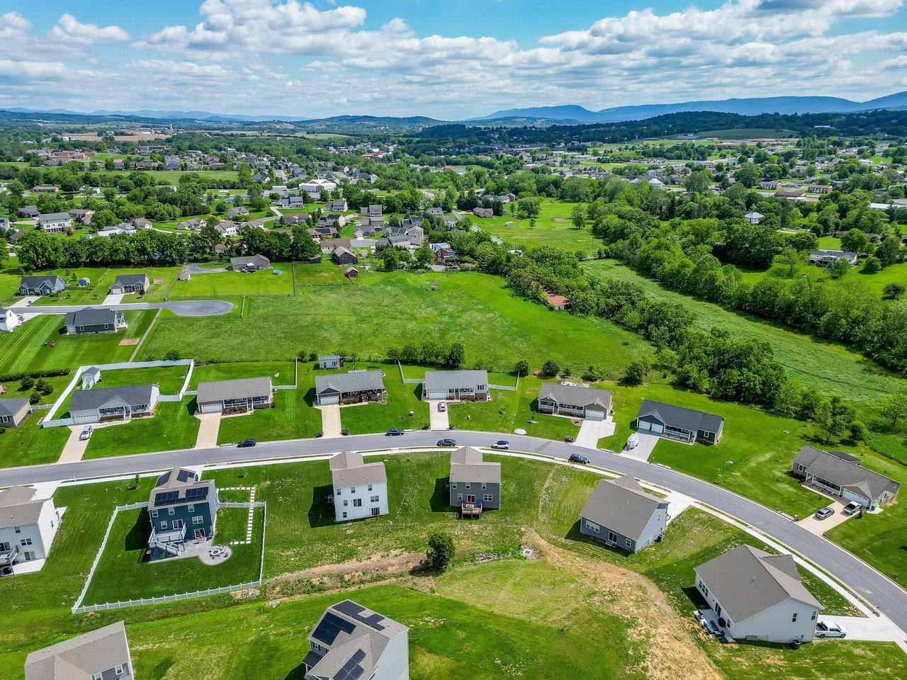 306 COYOTE RUN, BROADWAY, Virginia 22815, 4 Bedrooms Bedrooms, ,2 BathroomsBathrooms,Residential,306 COYOTE RUN,665122 MLS # 665122