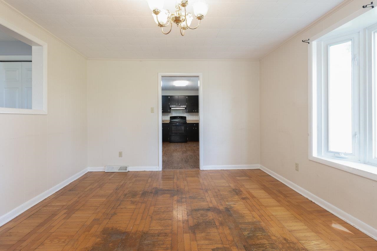 10150 MCGAHEYSVILLE RD, MCGAHEYSVILLE, Virginia 22840, 3 Bedrooms Bedrooms, ,1 BathroomBathrooms,Residential,10150 MCGAHEYSVILLE RD,665130 MLS # 665130