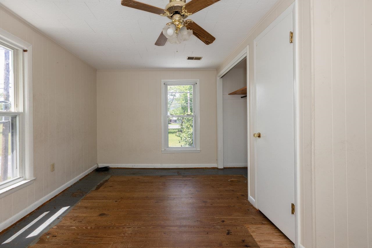 10150 MCGAHEYSVILLE RD, MCGAHEYSVILLE, Virginia 22840, 3 Bedrooms Bedrooms, ,1 BathroomBathrooms,Residential,10150 MCGAHEYSVILLE RD,665130 MLS # 665130