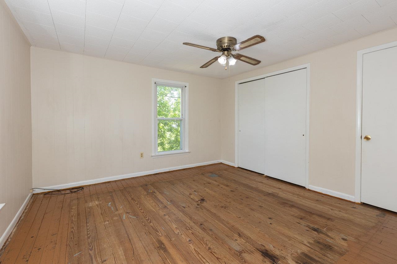 10150 MCGAHEYSVILLE RD, MCGAHEYSVILLE, Virginia 22840, 3 Bedrooms Bedrooms, ,1 BathroomBathrooms,Residential,10150 MCGAHEYSVILLE RD,665130 MLS # 665130