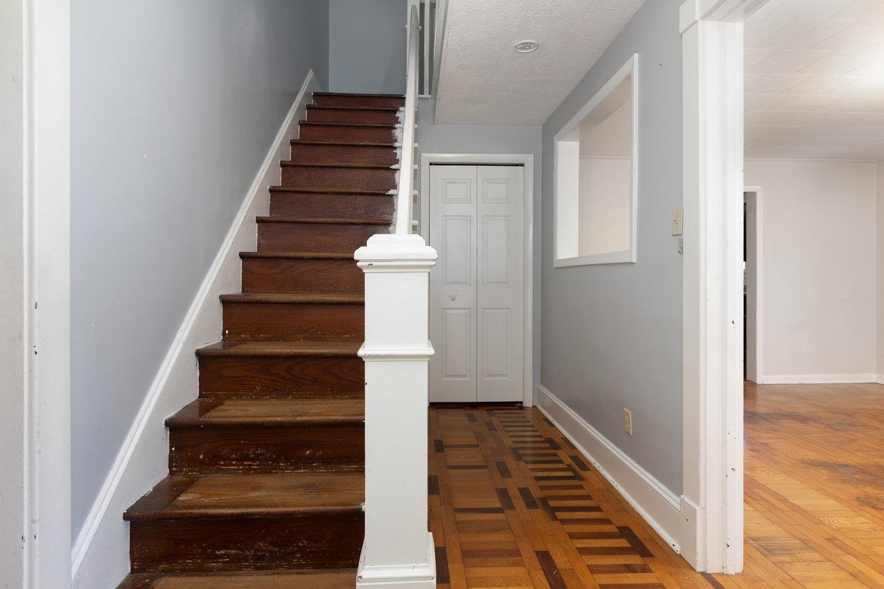10150 MCGAHEYSVILLE RD, MCGAHEYSVILLE, Virginia 22840, 3 Bedrooms Bedrooms, ,1 BathroomBathrooms,Residential,10150 MCGAHEYSVILLE RD,665130 MLS # 665130