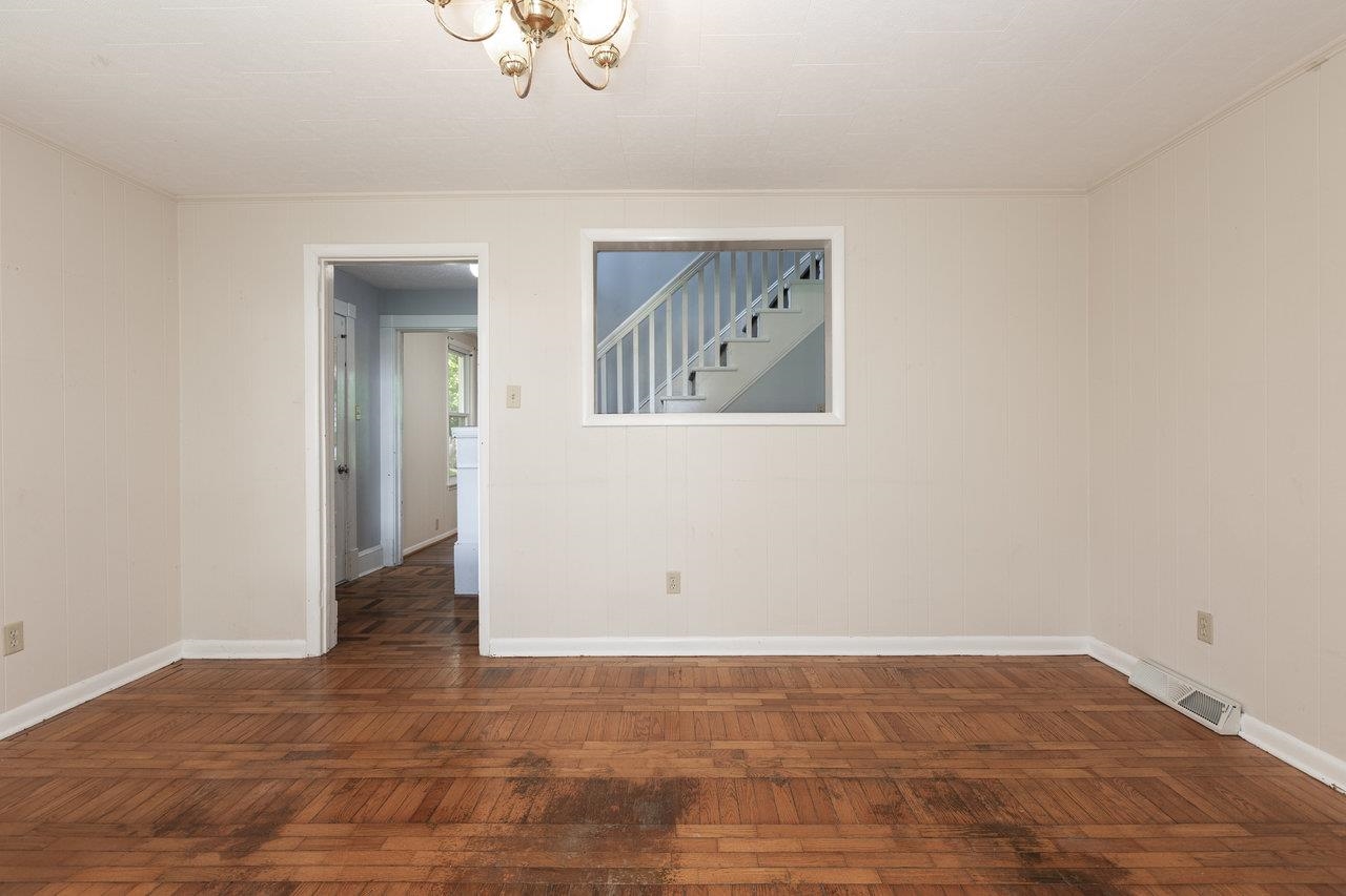 10150 MCGAHEYSVILLE RD, MCGAHEYSVILLE, Virginia 22840, 3 Bedrooms Bedrooms, ,1 BathroomBathrooms,Residential,10150 MCGAHEYSVILLE RD,665130 MLS # 665130