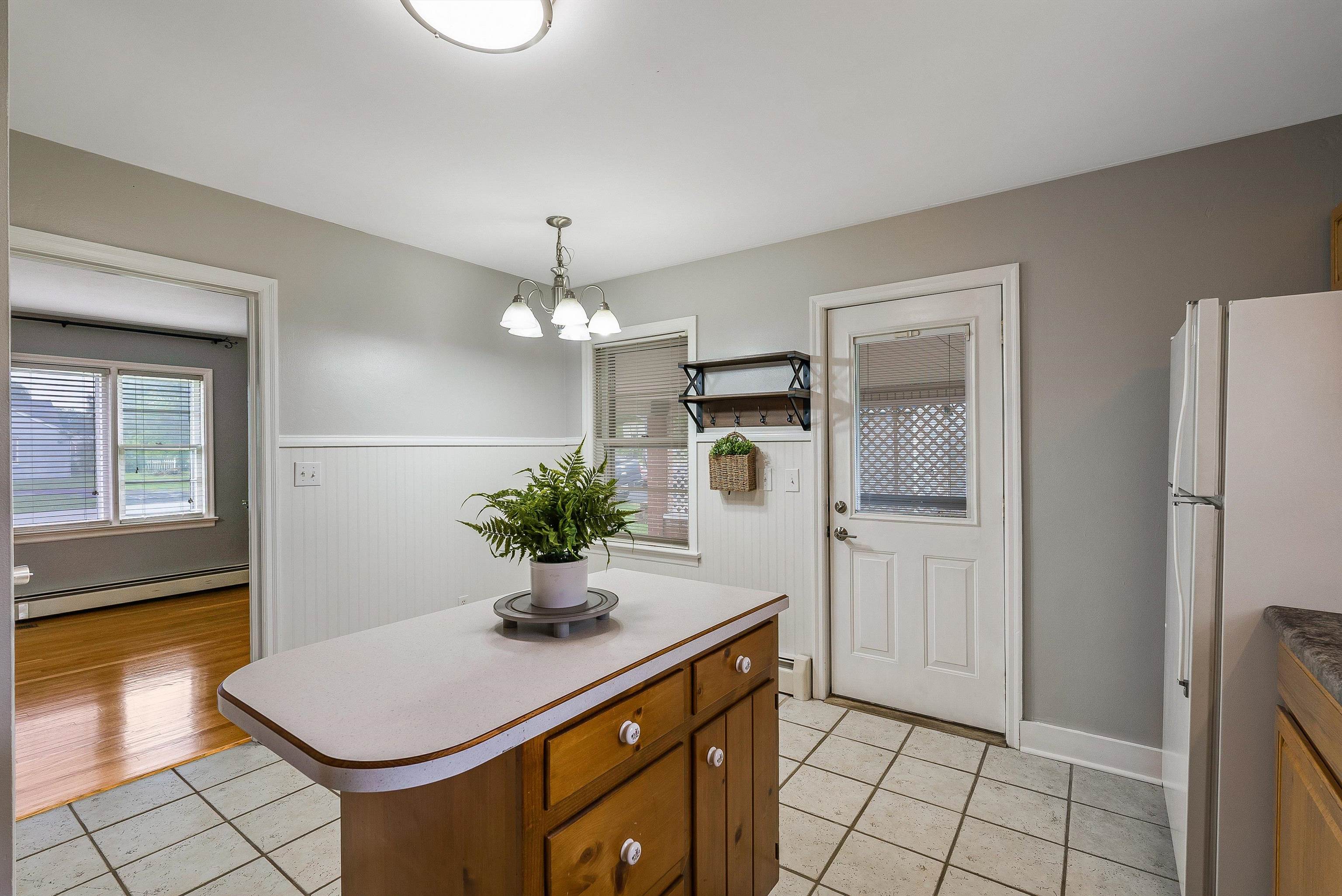 78 STUART AVE, STUARTS DRAFT, Virginia 24477, 3 Bedrooms Bedrooms, ,1 BathroomBathrooms,Residential,78 STUART AVE,665134 MLS # 665134