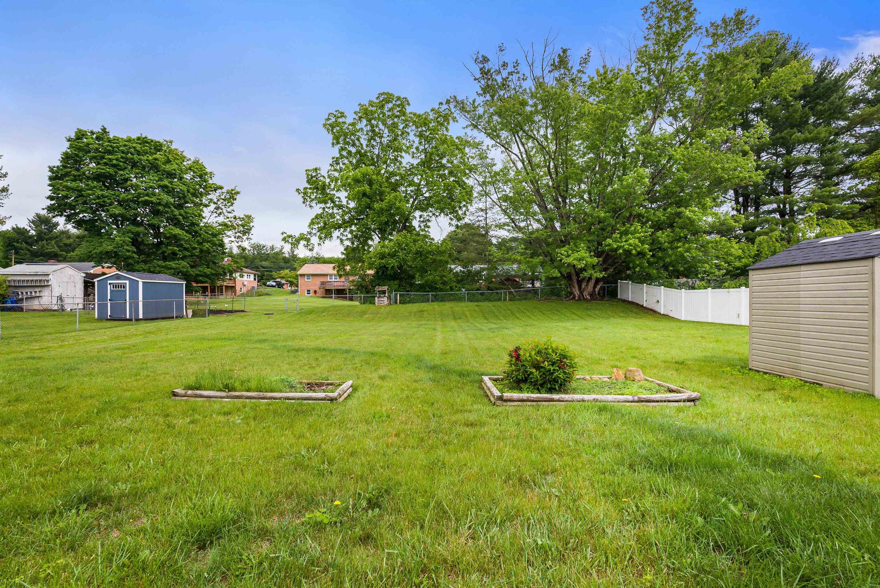 78 STUART AVE, STUARTS DRAFT, Virginia 24477, 3 Bedrooms Bedrooms, ,1 BathroomBathrooms,Residential,78 STUART AVE,665134 MLS # 665134