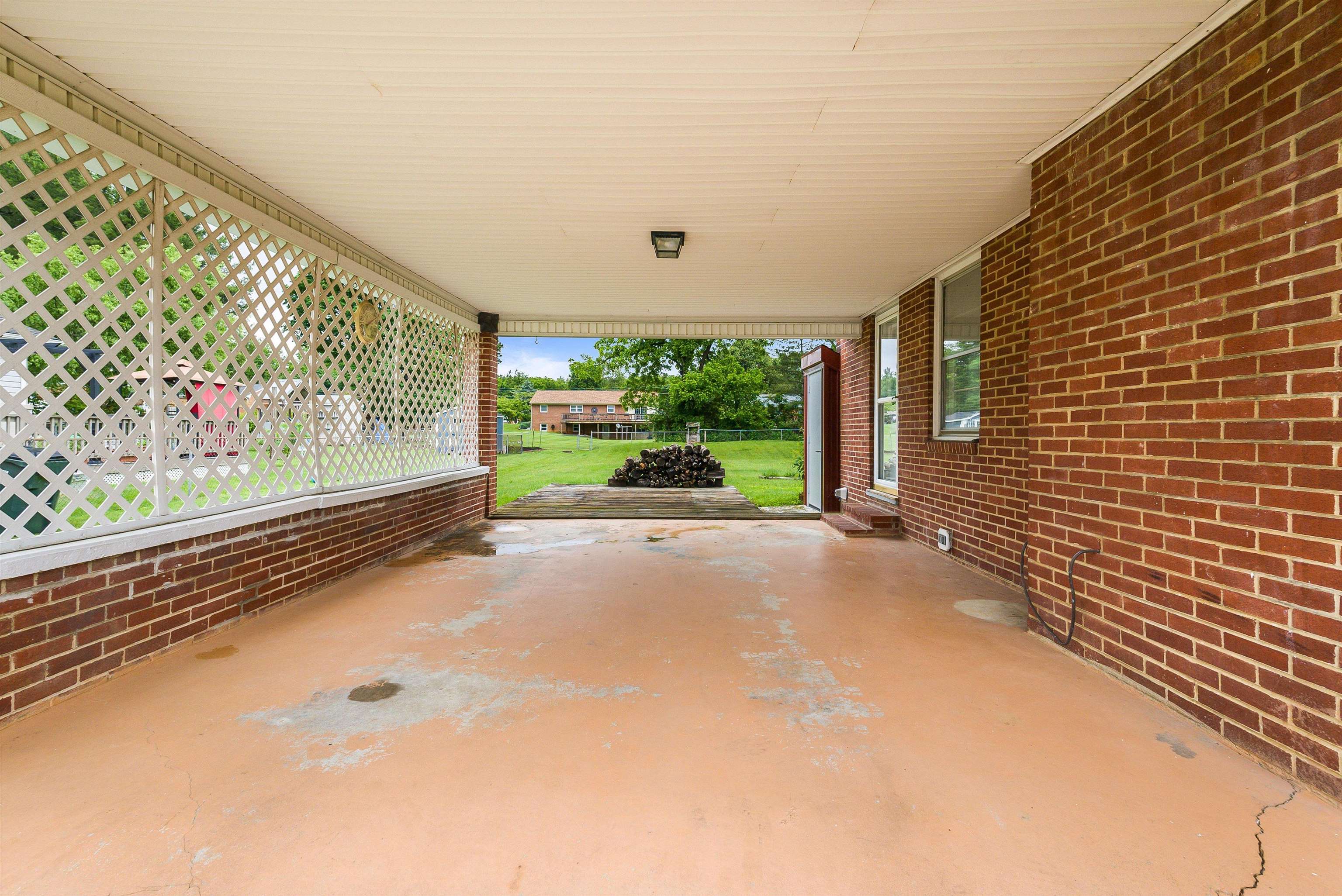 78 STUART AVE, STUARTS DRAFT, Virginia 24477, 3 Bedrooms Bedrooms, ,1 BathroomBathrooms,Residential,78 STUART AVE,665134 MLS # 665134