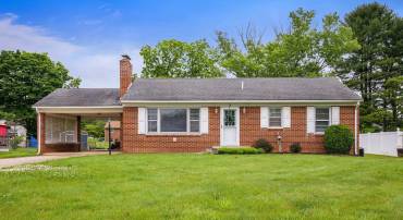 78 STUART AVE, STUARTS DRAFT, Virginia 24477, 3 Bedrooms Bedrooms, ,1 BathroomBathrooms,Residential,78 STUART AVE,665134 MLS # 665134