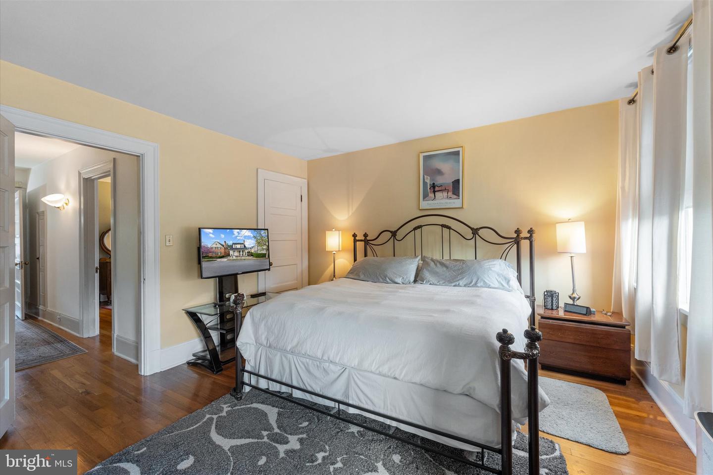 220 WOLFE ST, WINCHESTER, Virginia 22601, 4 Bedrooms Bedrooms, ,2 BathroomsBathrooms,Residential,For sale,220 WOLFE ST,VAWI2007506 MLS # VAWI2007506