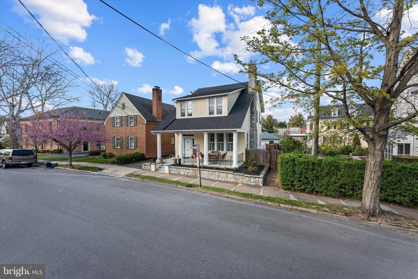 220 WOLFE ST, WINCHESTER, Virginia 22601, 4 Bedrooms Bedrooms, ,2 BathroomsBathrooms,Residential,For sale,220 WOLFE ST,VAWI2007506 MLS # VAWI2007506