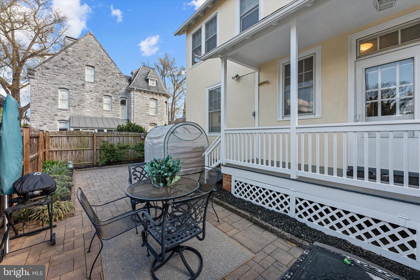 220 WOLFE ST, WINCHESTER, Virginia 22601, 4 Bedrooms Bedrooms, ,2 BathroomsBathrooms,Residential,For sale,220 WOLFE ST,VAWI2007506 MLS # VAWI2007506