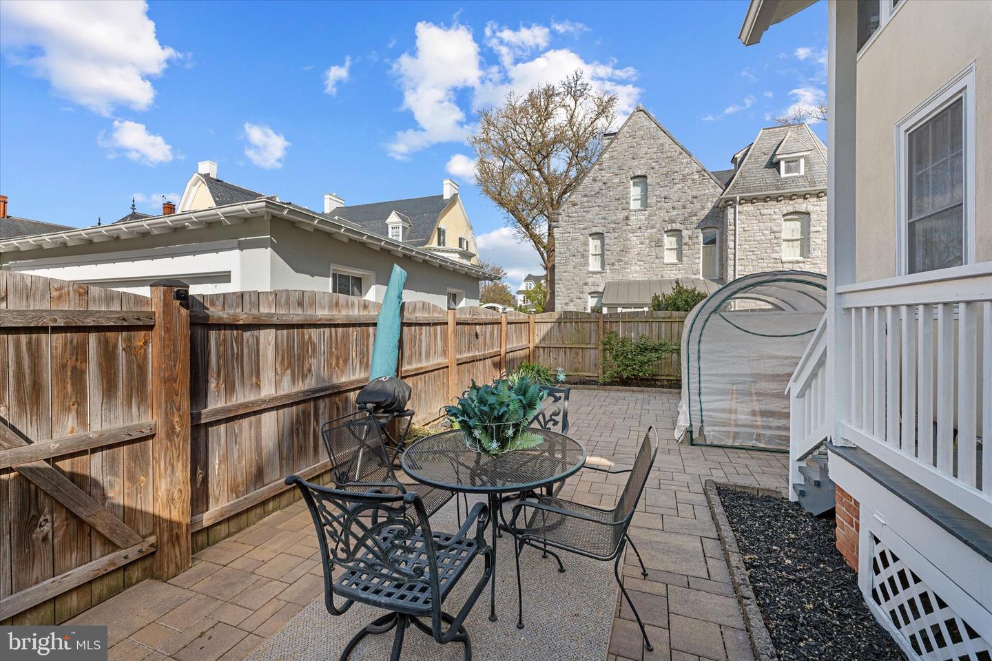 220 WOLFE ST, WINCHESTER, Virginia 22601, 4 Bedrooms Bedrooms, ,2 BathroomsBathrooms,Residential,For sale,220 WOLFE ST,VAWI2007506 MLS # VAWI2007506