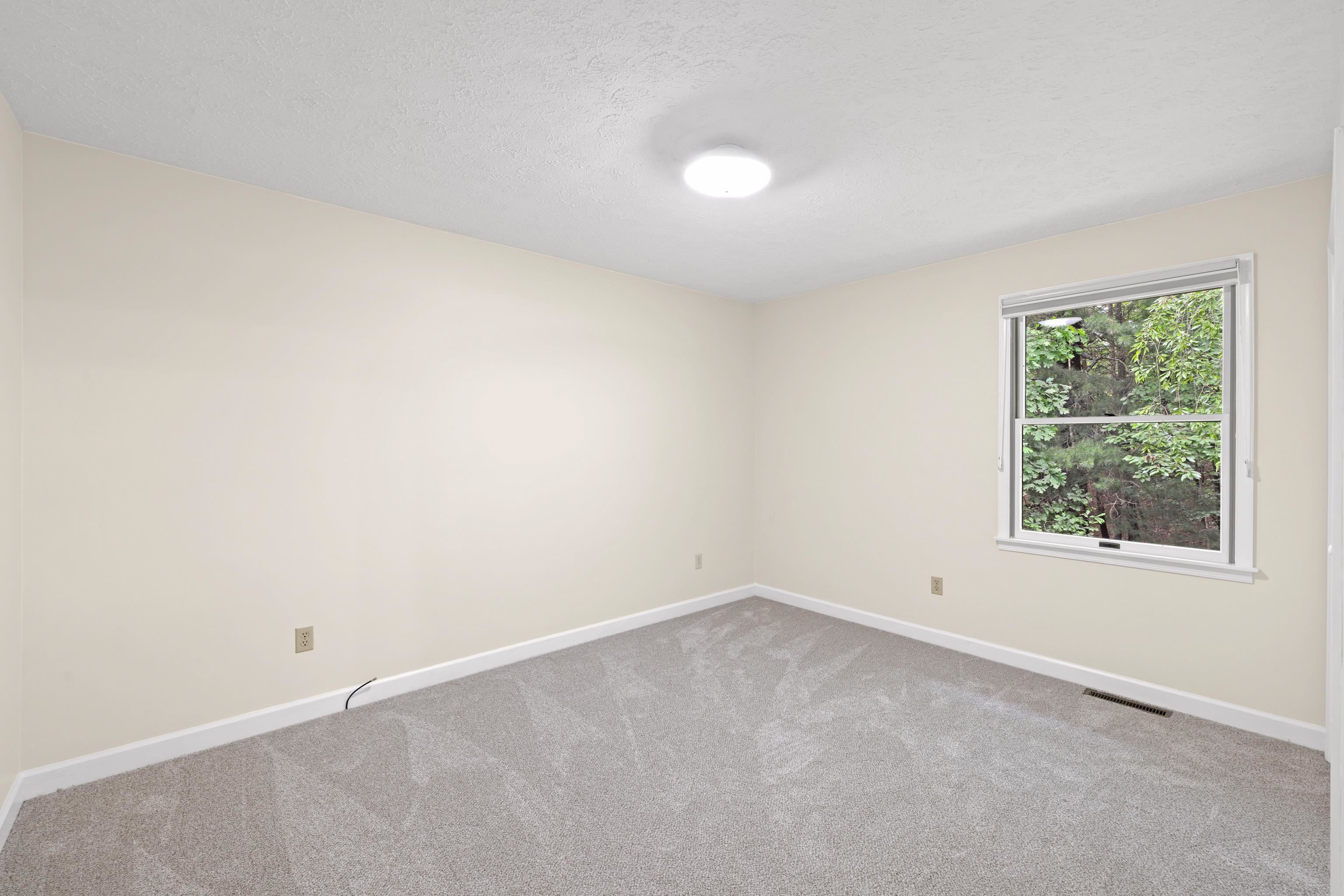 409 THOMAS ST, STAUNTON, Virginia 24401, 4 Bedrooms Bedrooms, ,3 BathroomsBathrooms,Residential,409 THOMAS ST,665143 MLS # 665143