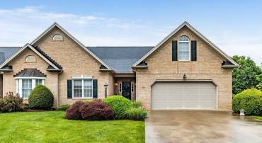 101 JASPER LN, WAYNESBORO, Virginia 22980, 3 Bedrooms Bedrooms, ,3 BathroomsBathrooms,Residential,101 JASPER LN,665150 MLS # 665150