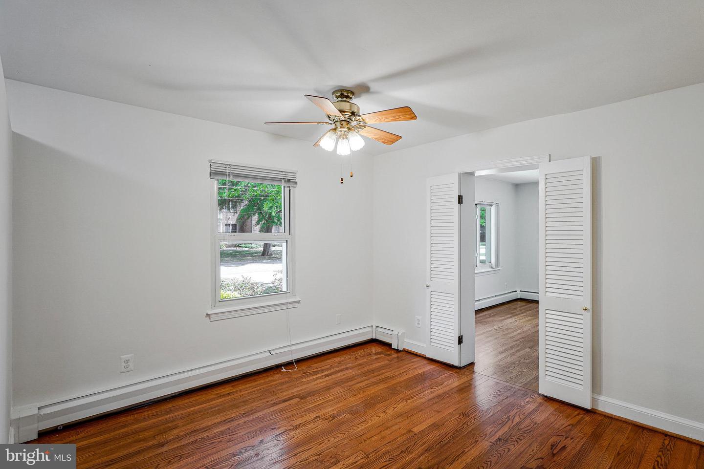 8808 OAK LEAF DR, ALEXANDRIA, Virginia 22309, 4 Bedrooms Bedrooms, ,1 BathroomBathrooms,Residential,For sale,8808 OAK LEAF DR,VAFX2233554 MLS # VAFX2233554