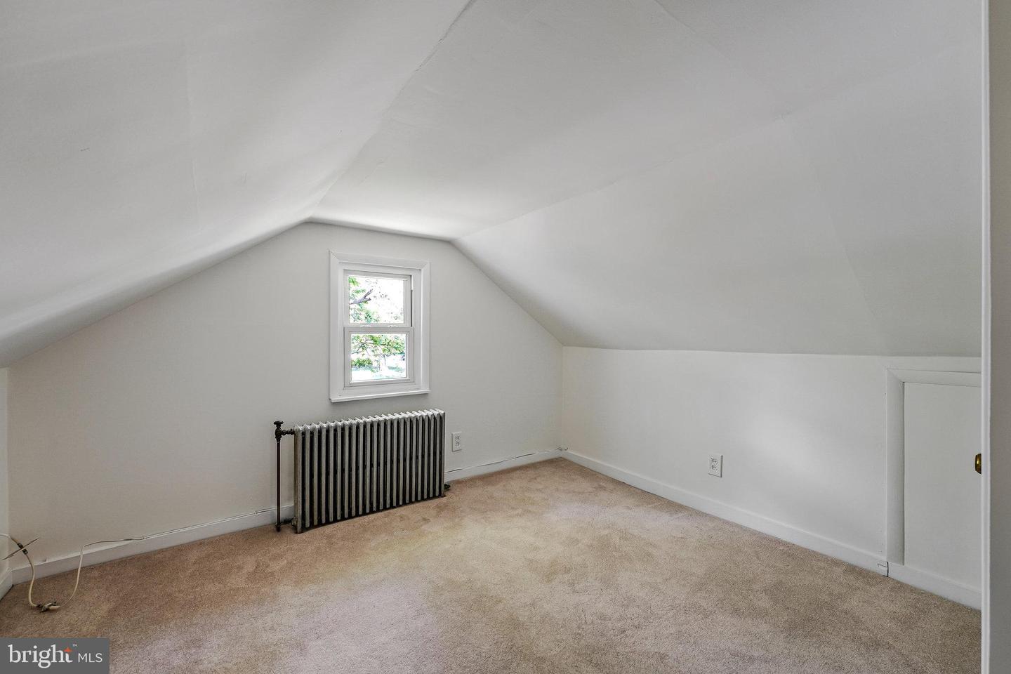 8808 OAK LEAF DR, ALEXANDRIA, Virginia 22309, 4 Bedrooms Bedrooms, ,1 BathroomBathrooms,Residential,For sale,8808 OAK LEAF DR,VAFX2233554 MLS # VAFX2233554