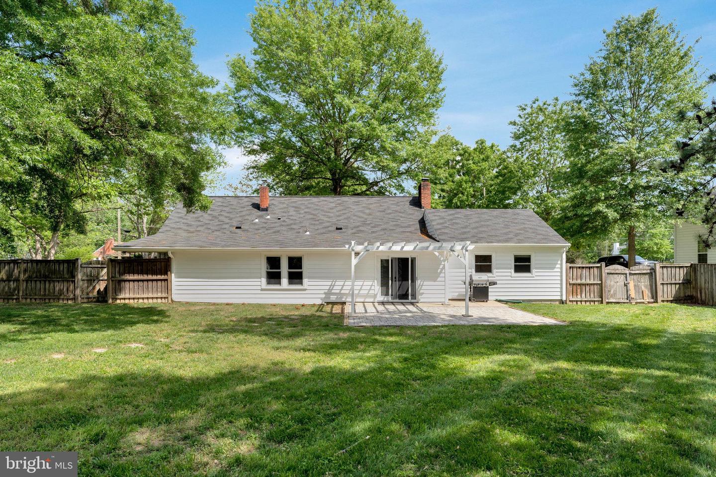 8808 OAK LEAF DR, ALEXANDRIA, Virginia 22309, 4 Bedrooms Bedrooms, ,1 BathroomBathrooms,Residential,For sale,8808 OAK LEAF DR,VAFX2233554 MLS # VAFX2233554