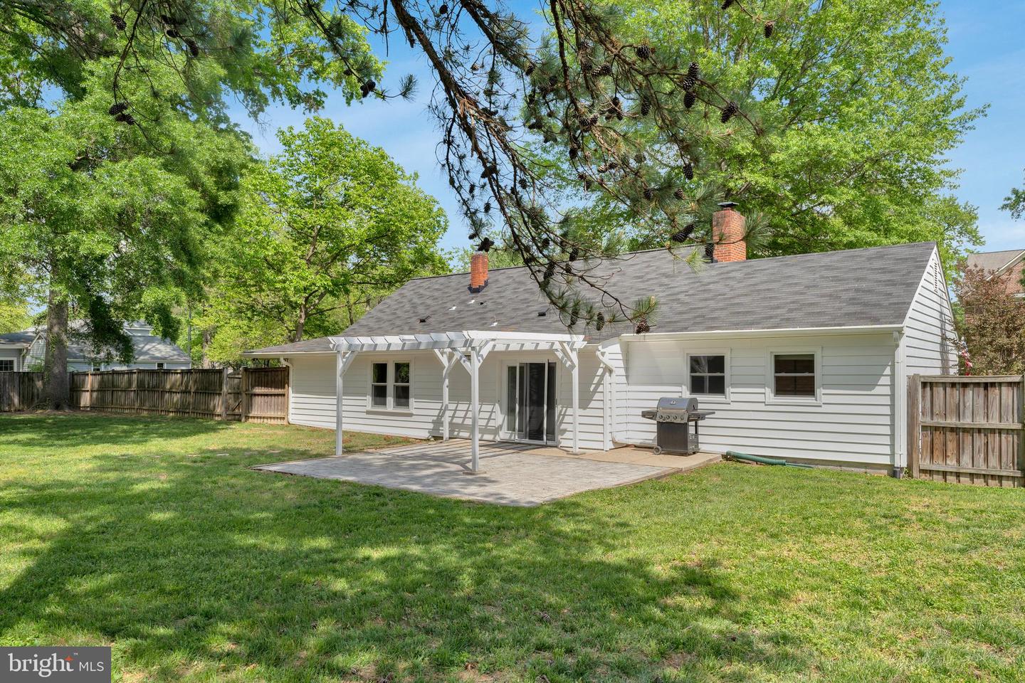 8808 OAK LEAF DR, ALEXANDRIA, Virginia 22309, 4 Bedrooms Bedrooms, ,1 BathroomBathrooms,Residential,For sale,8808 OAK LEAF DR,VAFX2233554 MLS # VAFX2233554