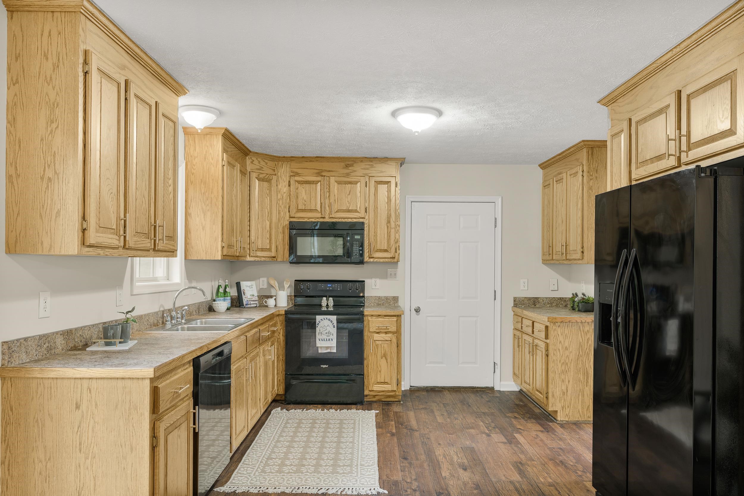 740 CONFEDERACY DR, PENN LAIRD, Virginia 22846, 3 Bedrooms Bedrooms, ,2 BathroomsBathrooms,Residential,740 CONFEDERACY DR,665156 MLS # 665156