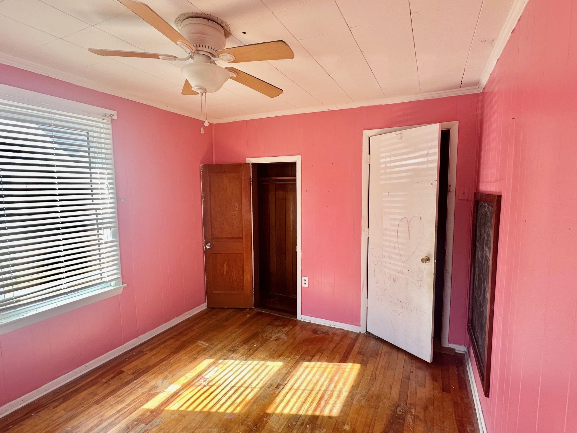 60 OAK ST, CRAIGSVILLE, Virginia 24430, 3 Bedrooms Bedrooms, ,2 BathroomsBathrooms,Residential,Bank owned property sold AS IS CONDITION,60 OAK ST,665157 MLS # 665157