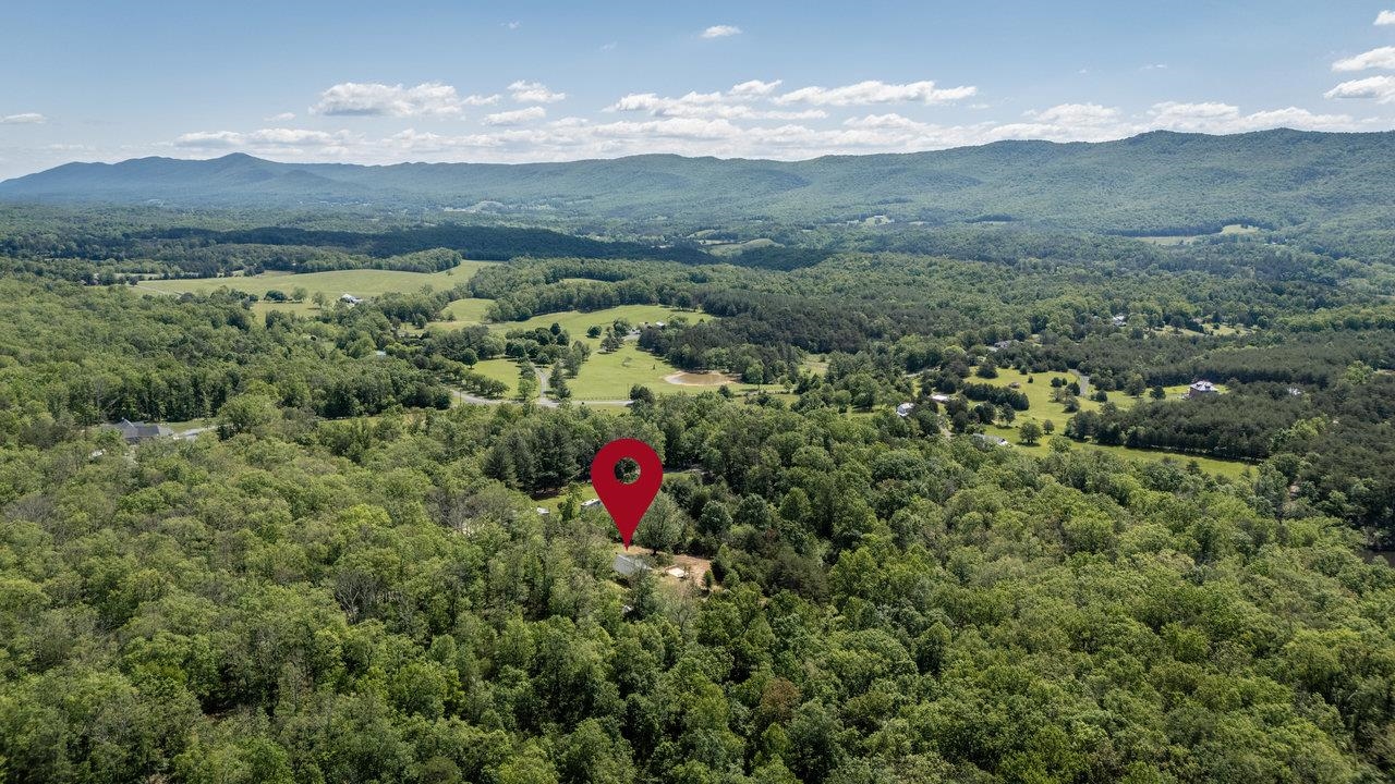 128 WALTER LN, FORT VALLEY, Virginia 22652, 4 Bedrooms Bedrooms, ,2 BathroomsBathrooms,Residential,128 WALTER LN,665159 MLS # 665159