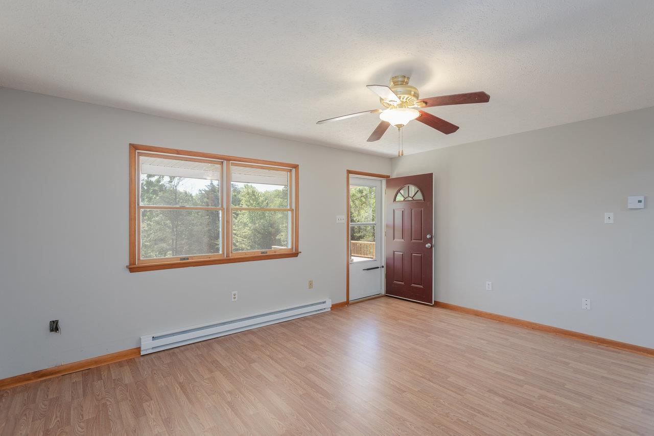 128 WALTER LN, FORT VALLEY, Virginia 22652, 4 Bedrooms Bedrooms, ,2 BathroomsBathrooms,Residential,128 WALTER LN,665159 MLS # 665159