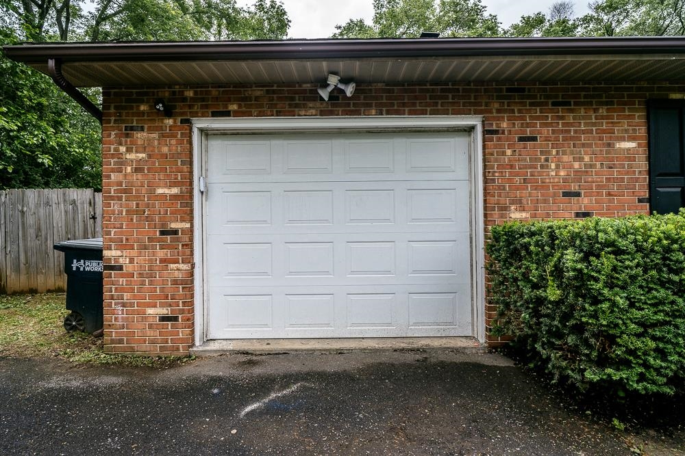 1014 PAUL ST, HARRISONBURG, Virginia 22802, 3 Bedrooms Bedrooms, ,2 BathroomsBathrooms,Residential,1014 PAUL ST,665162 MLS # 665162