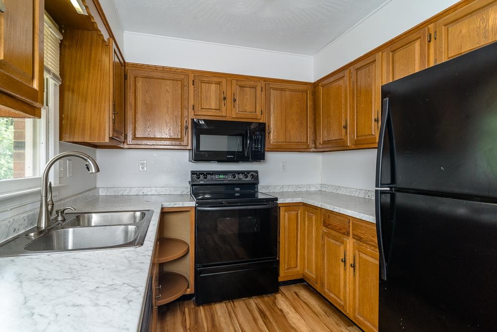 1014 PAUL ST, HARRISONBURG, Virginia 22802, 3 Bedrooms Bedrooms, ,2 BathroomsBathrooms,Residential,1014 PAUL ST,665162 MLS # 665162